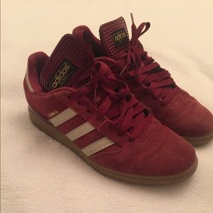 Adidas Busenitz maroon w/ gum soles. Size 9.